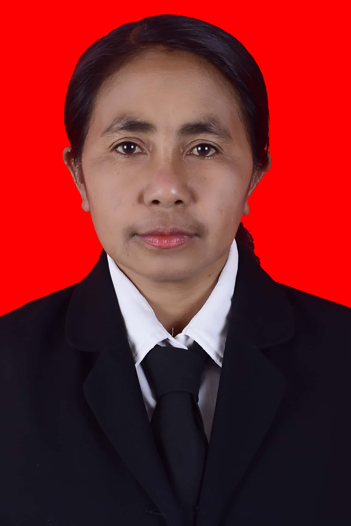 Aquilina Salu, S. Pd