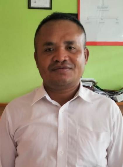 Gregorius Anunut, S. Pd